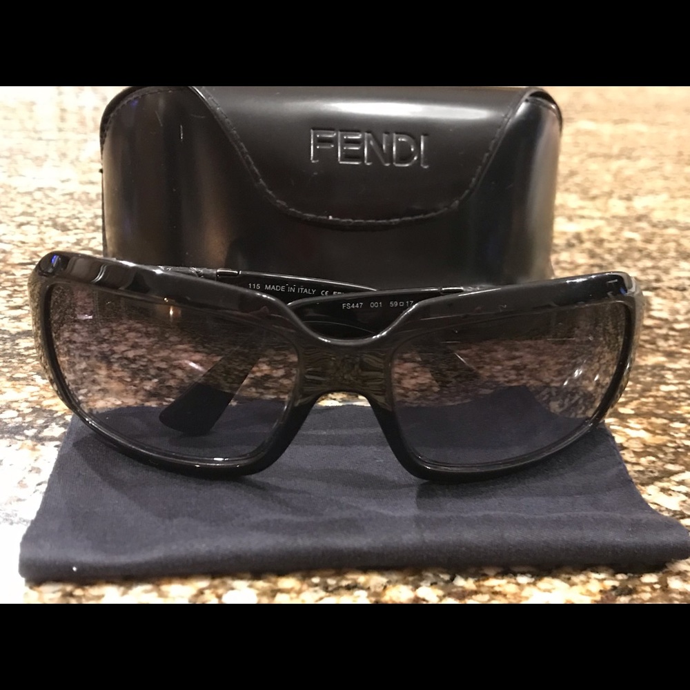Fendi Sunglasses Black